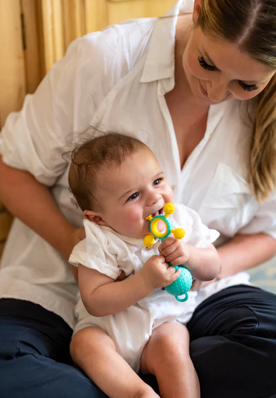 Gumlii Sensory Teether & Rattle - Image 3